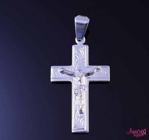 Cruce din argint simplu