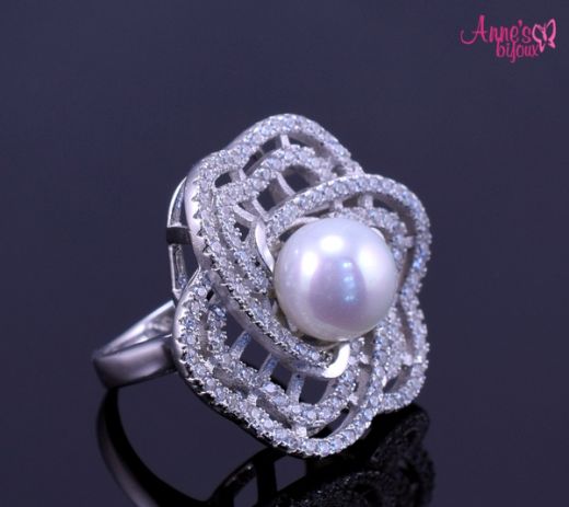 Inel elegant din argint cu perla si zirconii
