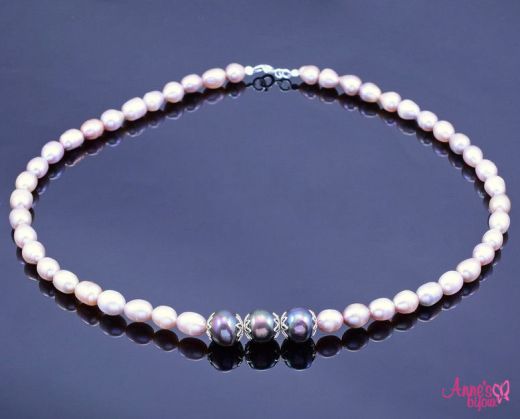Colier din perle roz si elemente din argint
