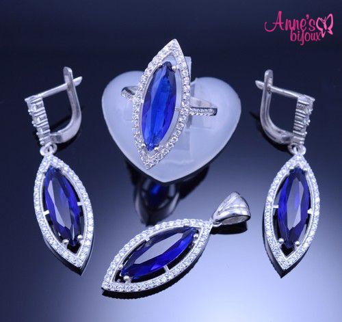 Set elegant din argint cu pietre zirconiu albastru indigo